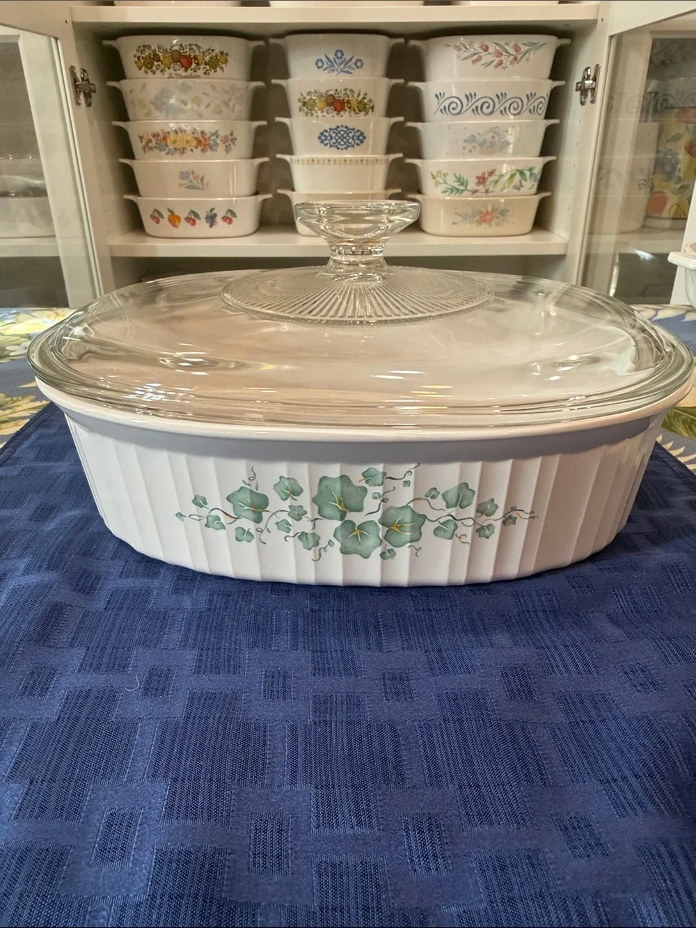 Corningware White Oval Casserole Callaway Ivy with Clear Glass Lid